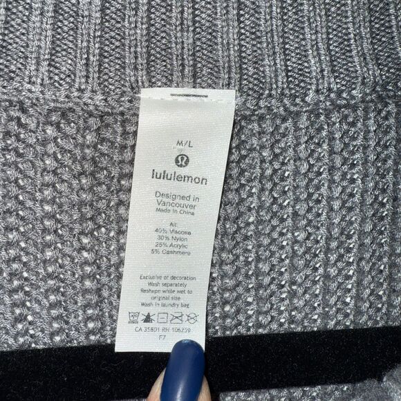 Lululemon Softer Still Oversized Wrap - Heathered Asphalt Gray M/L - Picture 9 of 10